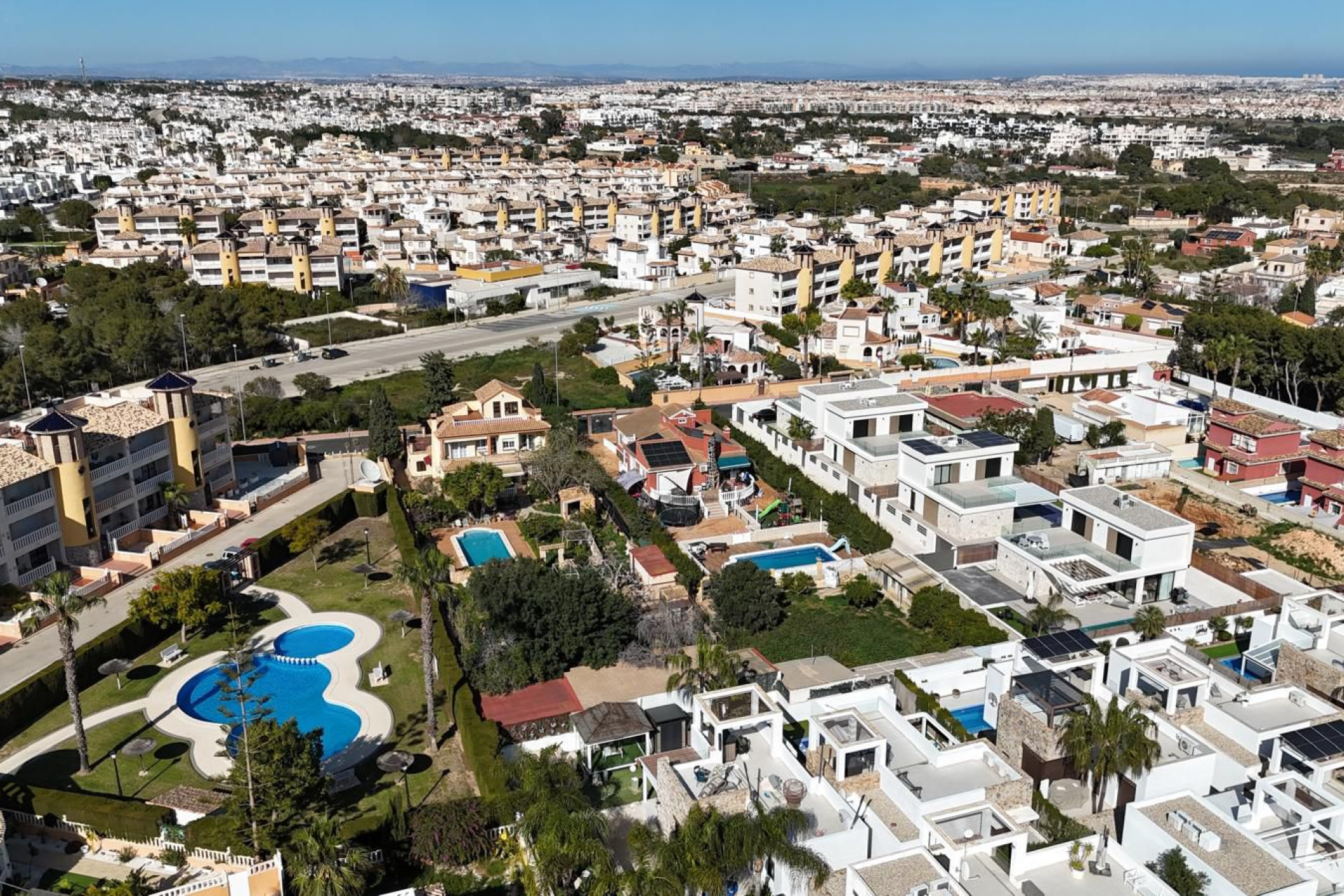 Resale - Plot / Land - Cabo Roig - Lomas de Cabo Roig