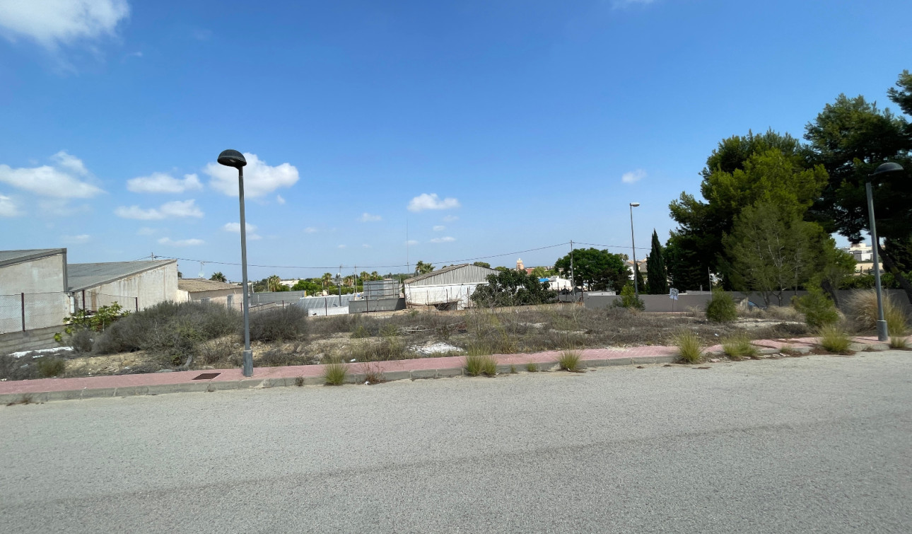 Resale - Plot / Land - Rojales