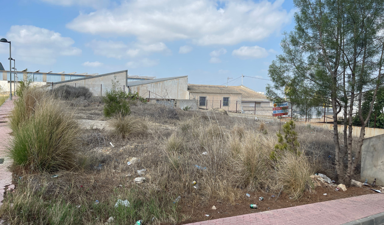 Resale - Plot / Land - Rojales