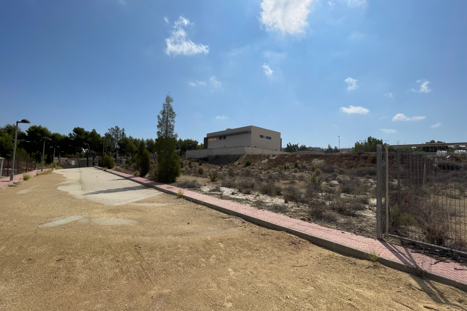 Resale - Plot / Land - Rojales