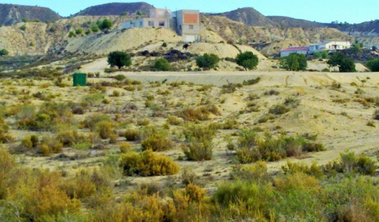 Resale - Plot / Land - Torremendo