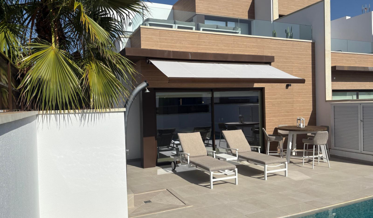 Resale - Semi - Detached Villa - Algorfa - La Finca Golf