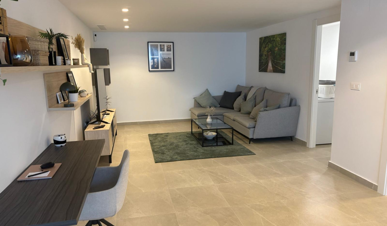 Resale - Semi - Detached Villa - Algorfa - La Finca Golf