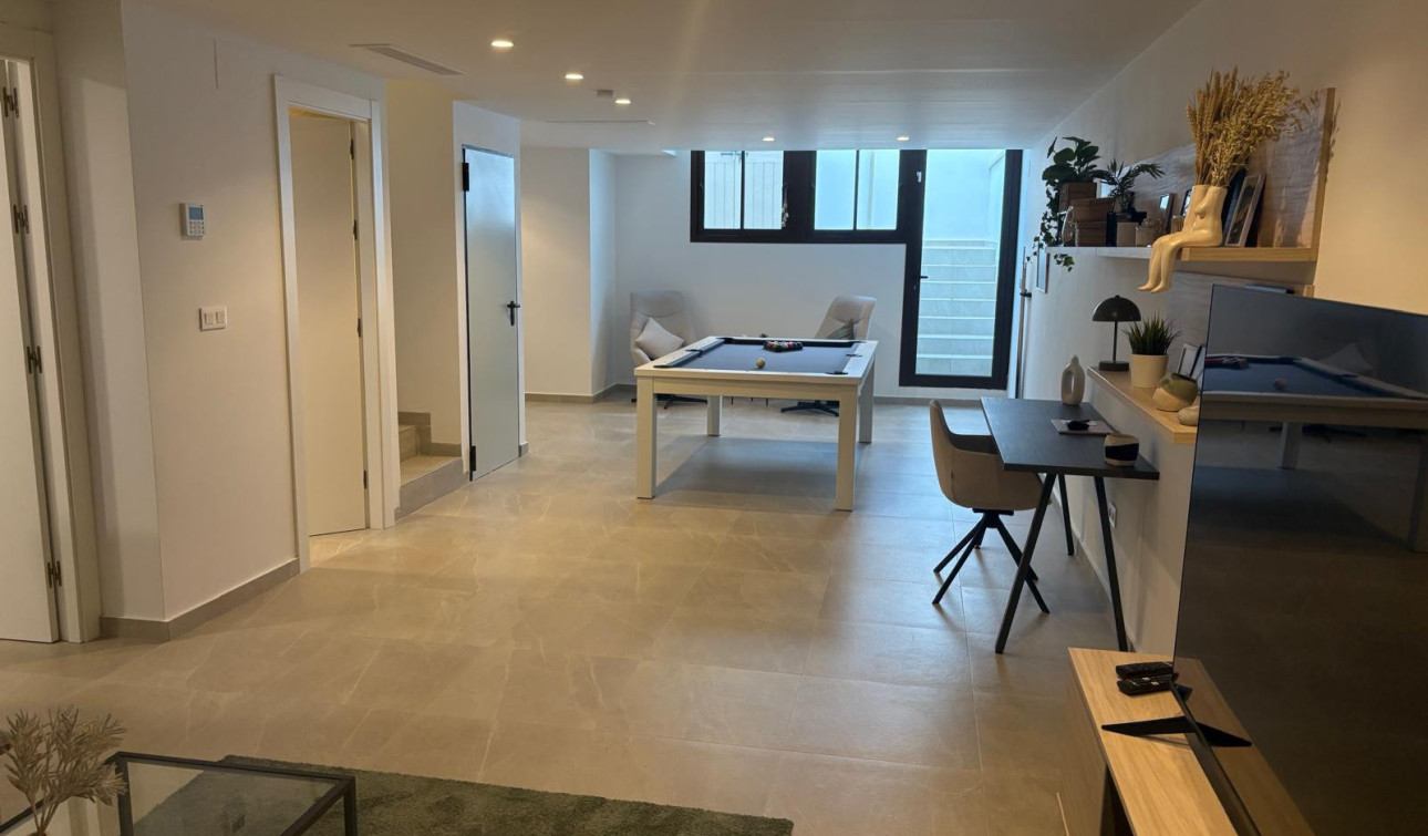 Resale - Semi - Detached Villa - Algorfa - La Finca Golf