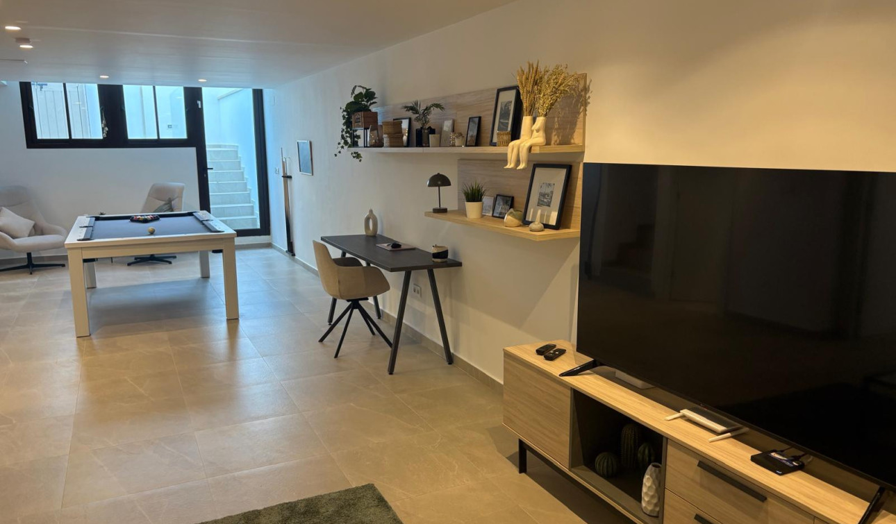 Resale - Semi - Detached Villa - Algorfa - La Finca Golf