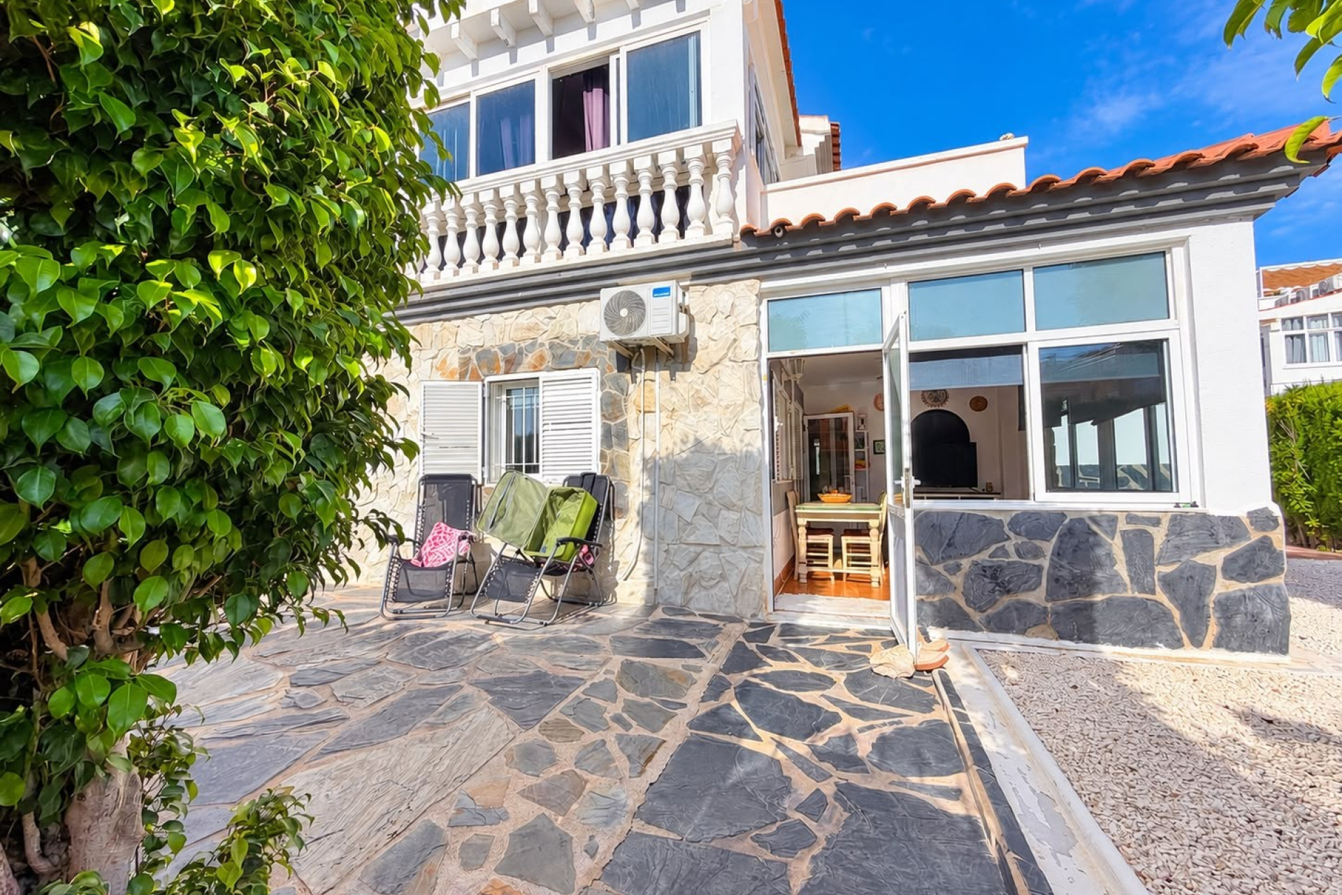 Resale - Semi - Detached Villa - Alicante - La Florida