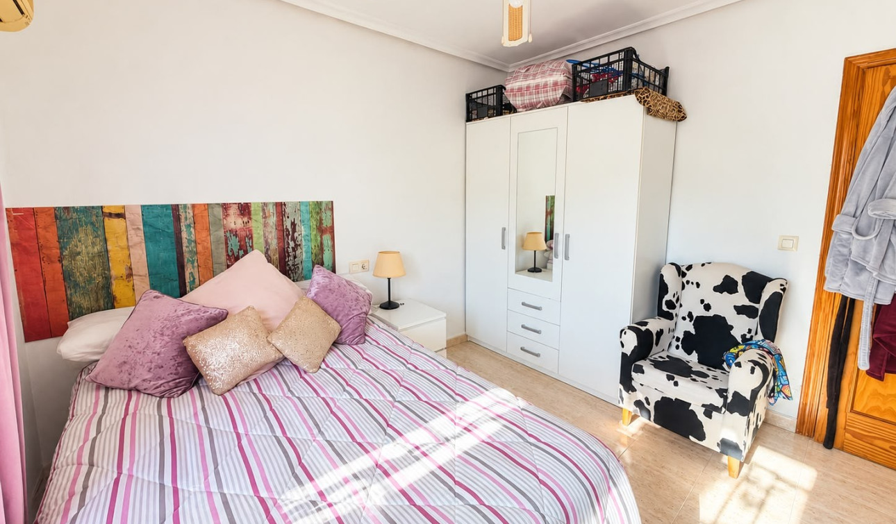 Resale - Semi - Detached Villa - Alicante - La Florida