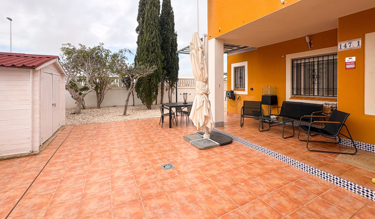 Resale - Semi - Detached Villa - Arenales del Sol - Arenales Del Sol