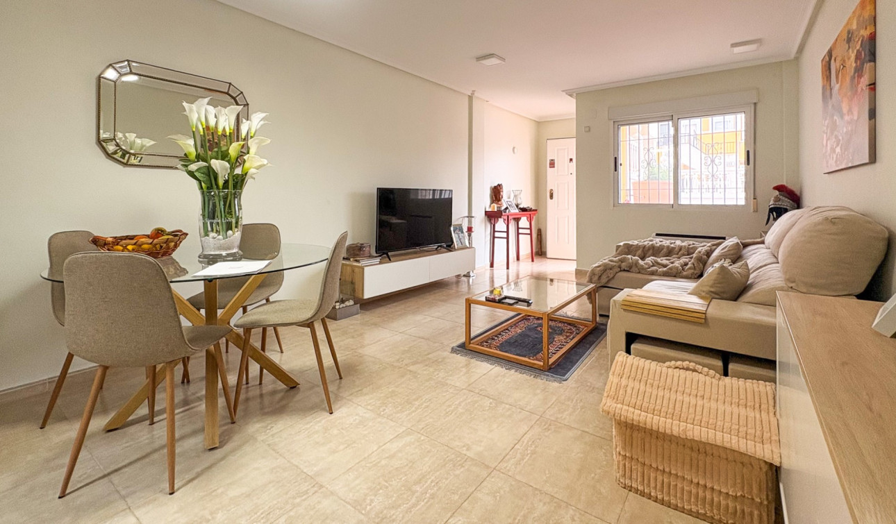 Resale - Semi - Detached Villa - Arenales del Sol - Arenales Del Sol