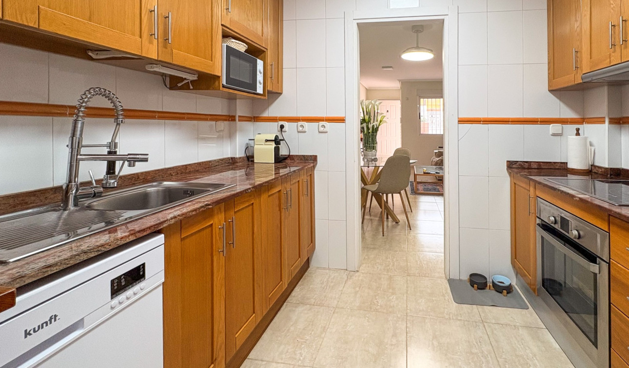 Resale - Semi - Detached Villa - Arenales del Sol - Arenales Del Sol