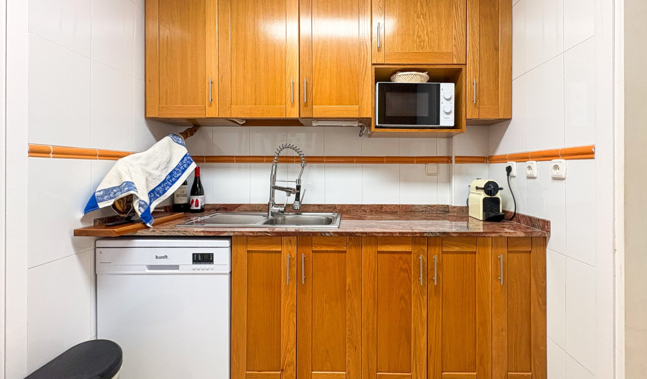 Resale - Semi - Detached Villa - Arenales del Sol - Arenales Del Sol