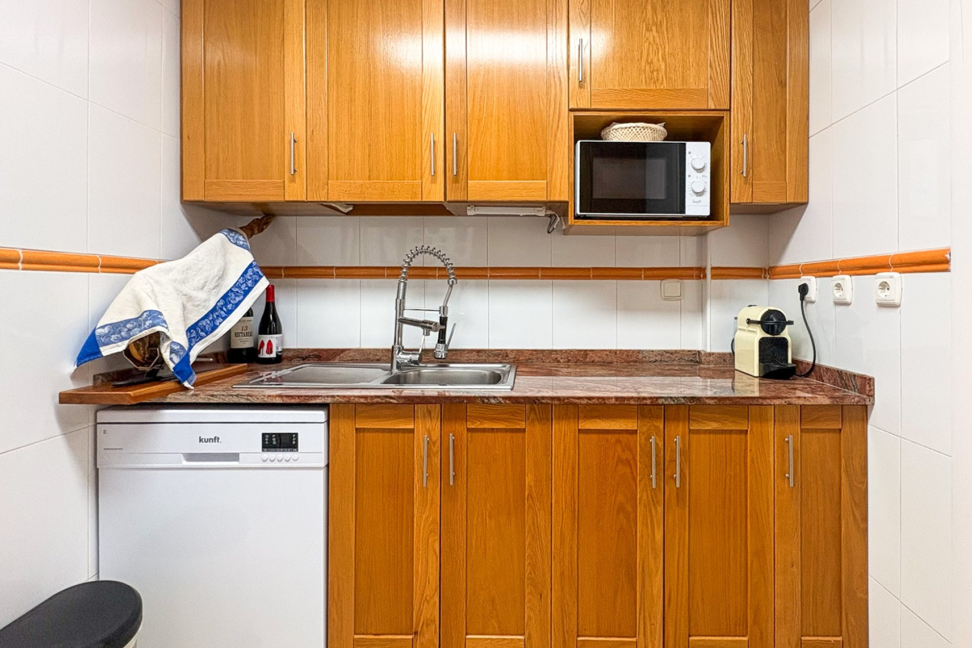 Resale - Semi - Detached Villa - Arenales del Sol - Arenales Del Sol