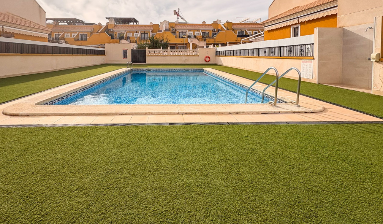 Resale - Semi - Detached Villa - Arenales del Sol - Arenales Del Sol