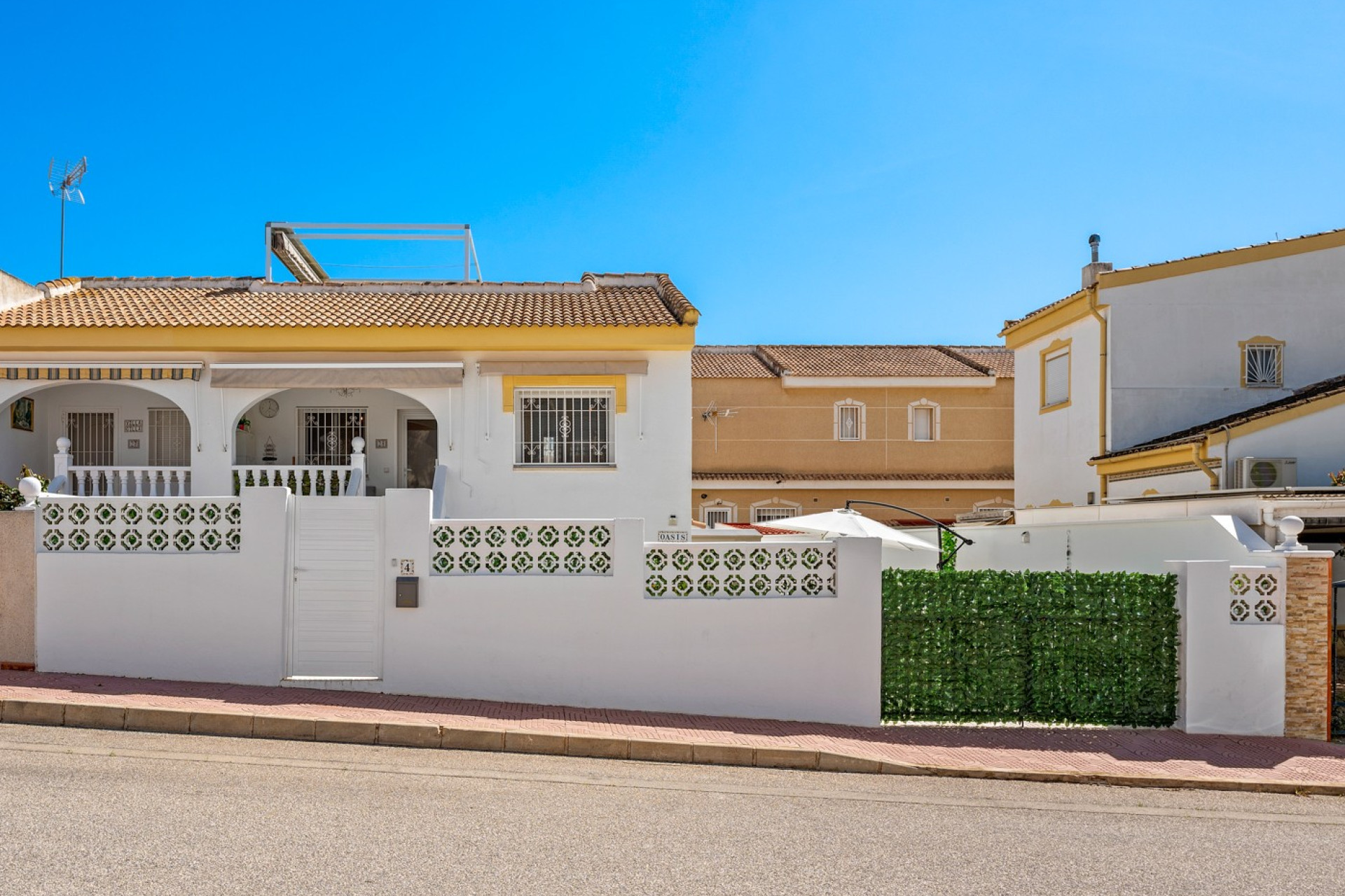 Resale - Semi - Detached Villa - Benijofar - Monte Azul/ El Dorado