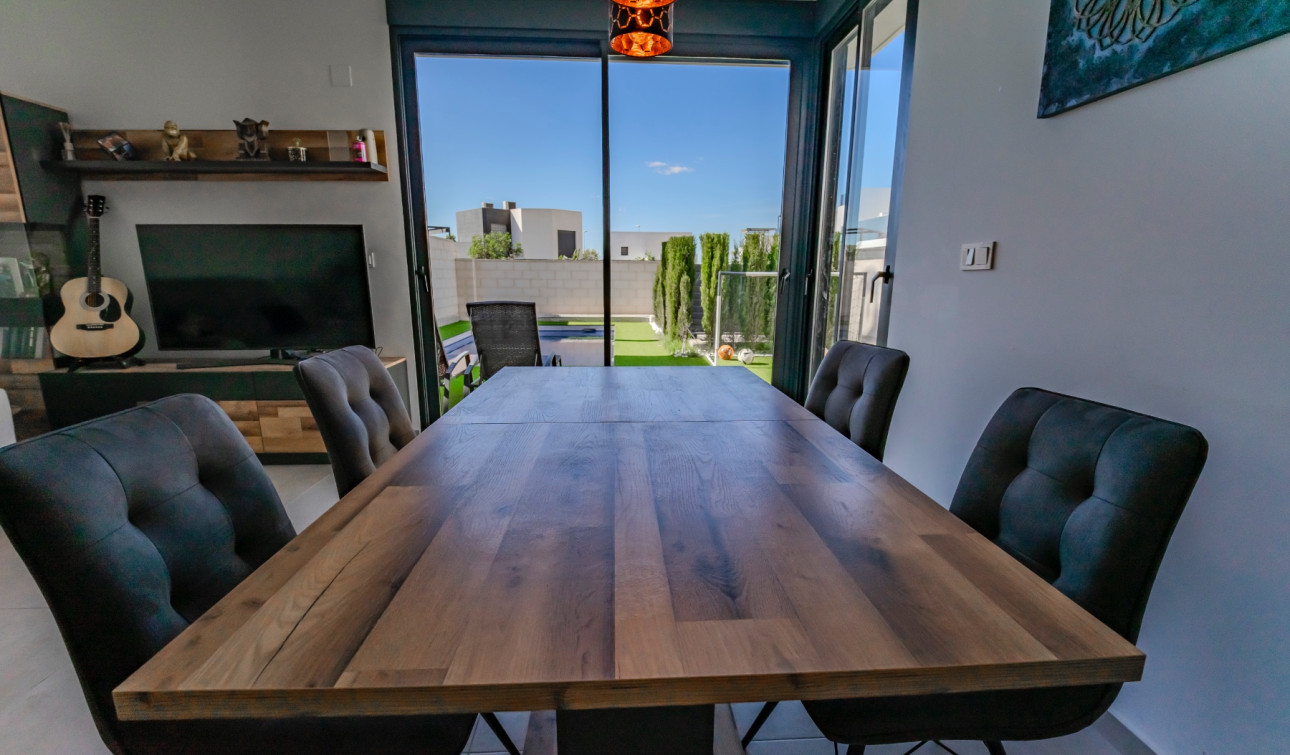 Resale - Semi - Detached Villa - Benijofar