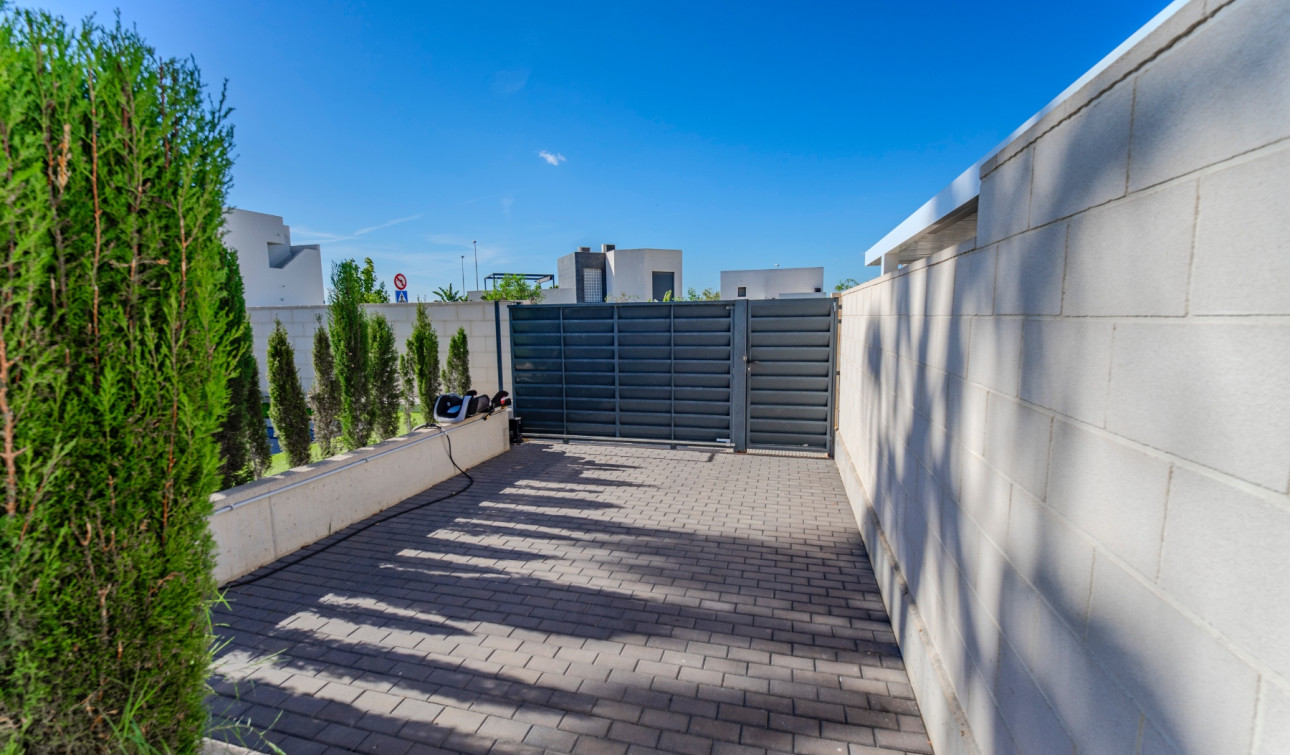 Resale - Semi - Detached Villa - Benijofar