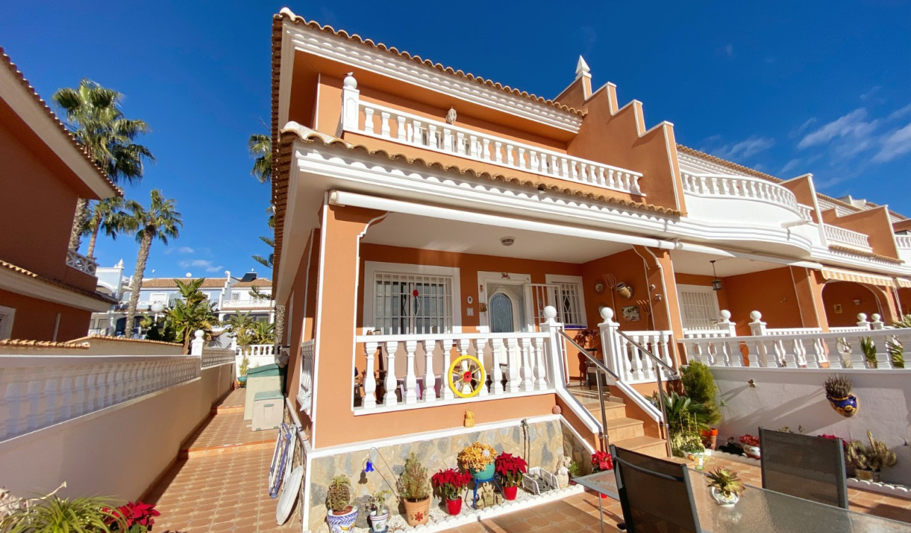 Resale - Semi - Detached Villa - Ciudad Quesada - Doña Pena