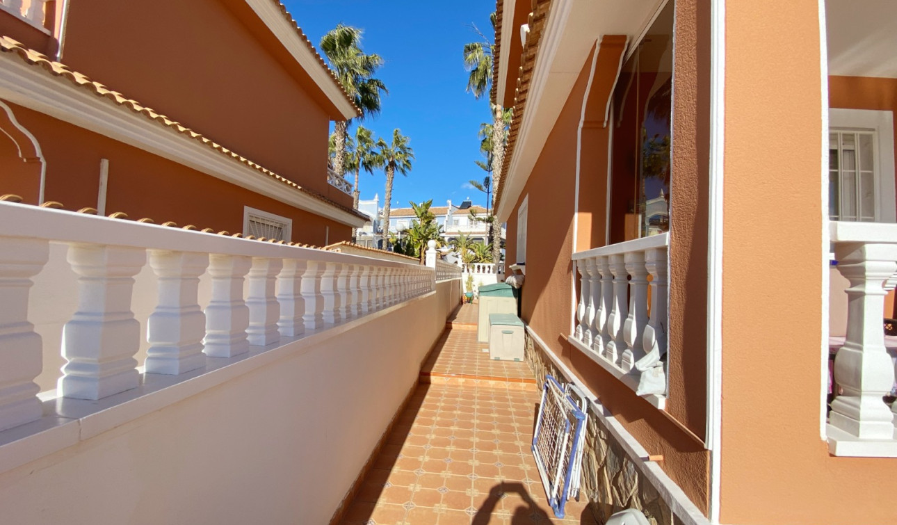 Resale - Semi - Detached Villa - Ciudad Quesada - Doña Pena