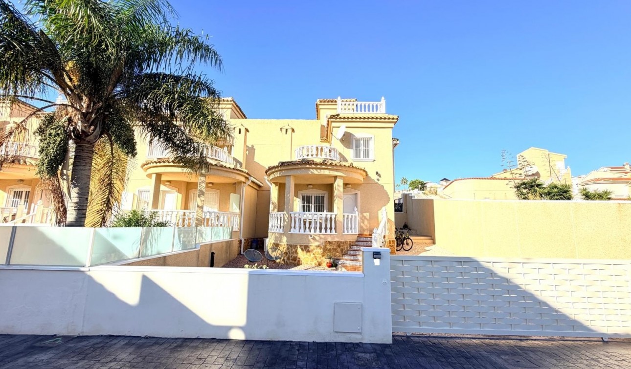 Resale - Semi - Detached Villa - Ciudad Quesada - La Marquesa Golf