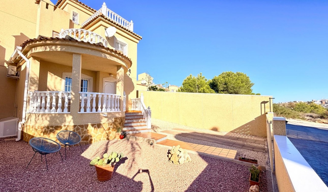 Resale - Semi - Detached Villa - Ciudad Quesada - La Marquesa Golf