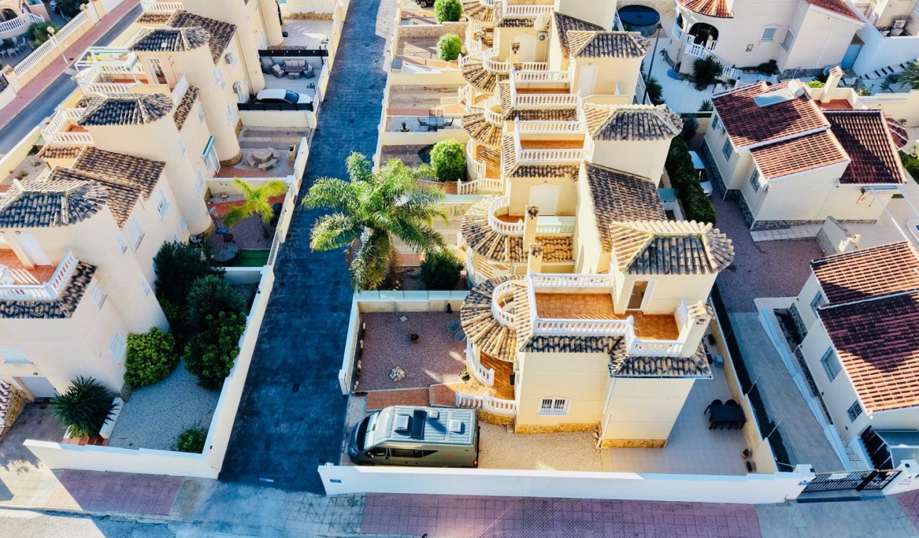 Resale - Semi - Detached Villa - Ciudad Quesada - La Marquesa Golf