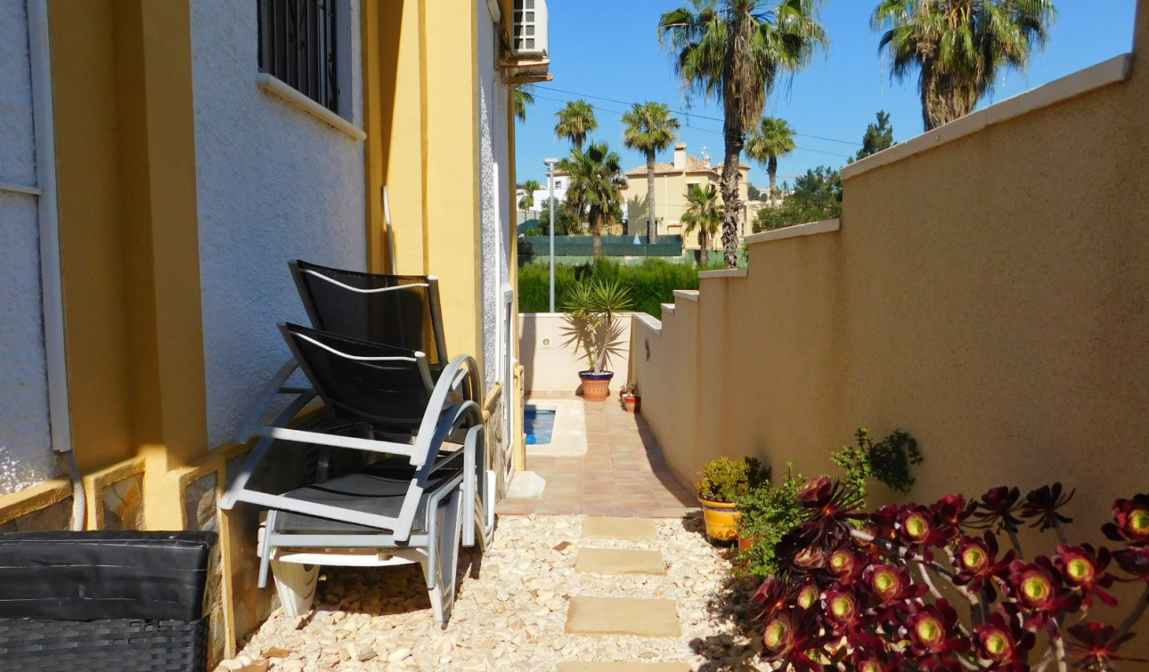 Resale - Semi - Detached Villa - Ciudad Quesada - La Marquesa Golf