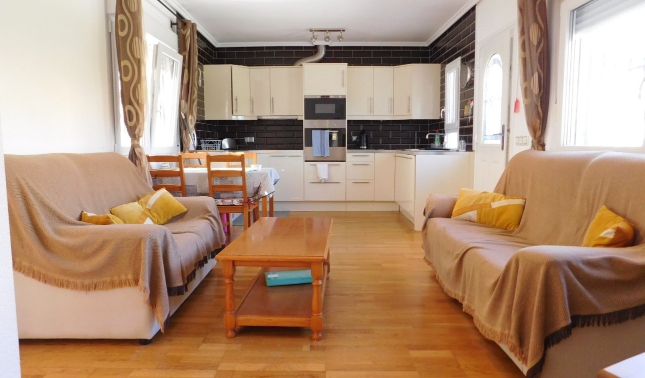 Resale - Semi - Detached Villa - Ciudad Quesada - La Marquesa Golf