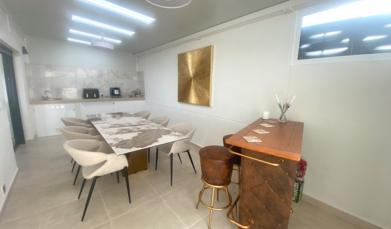 Resale - Semi - Detached Villa - Ciudad Quesada - Pueblo Bravo