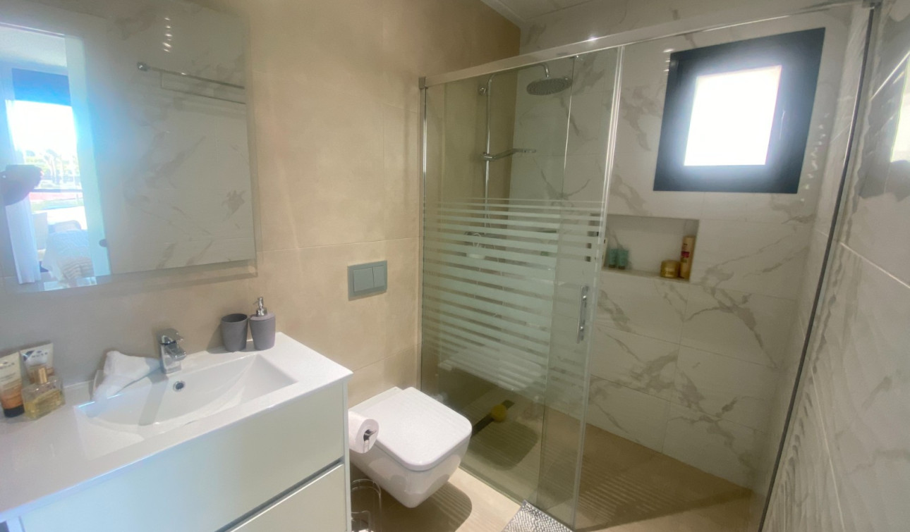 Resale - Semi - Detached Villa - Ciudad Quesada - Pueblo Bravo