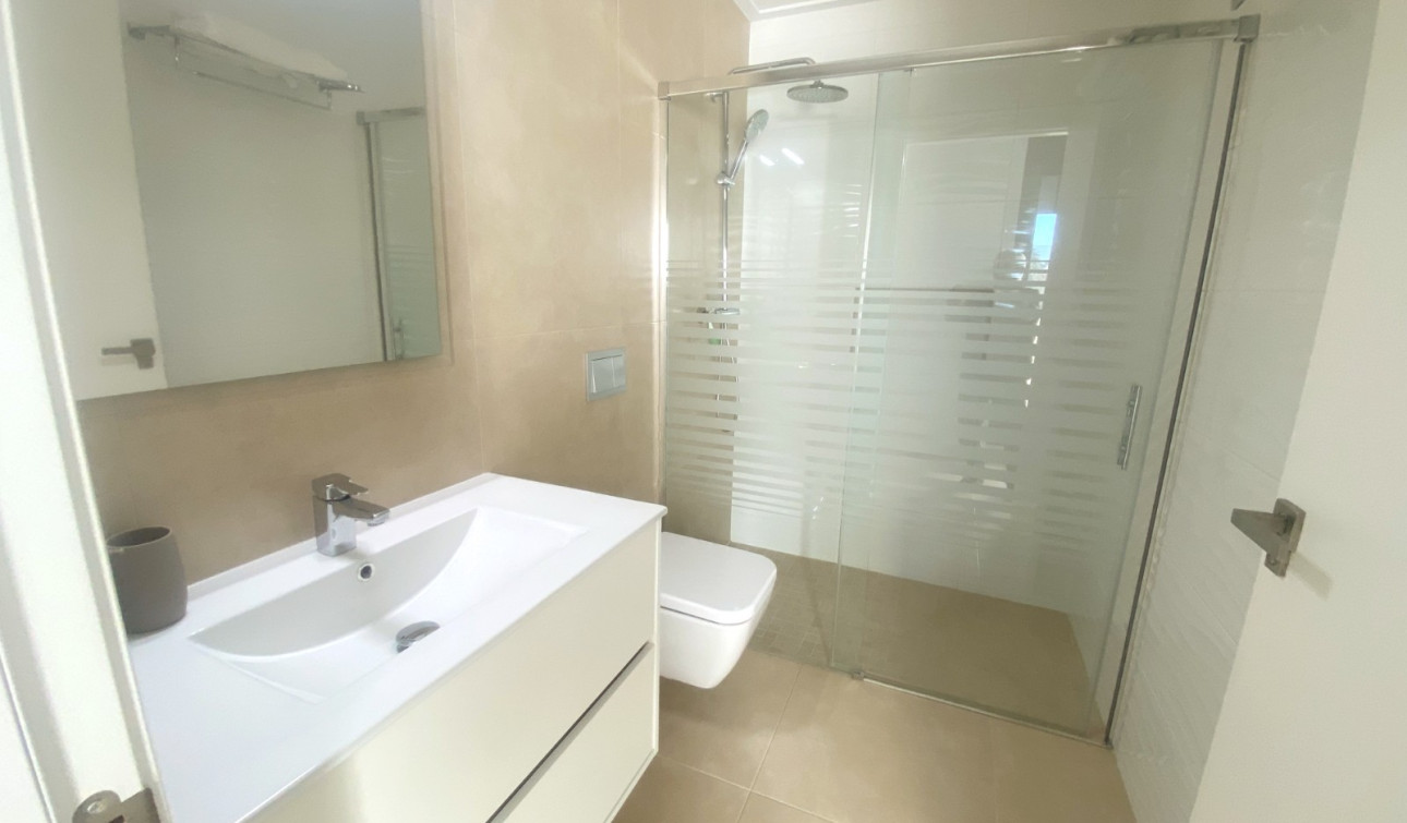 Resale - Semi - Detached Villa - Ciudad Quesada - Pueblo Bravo