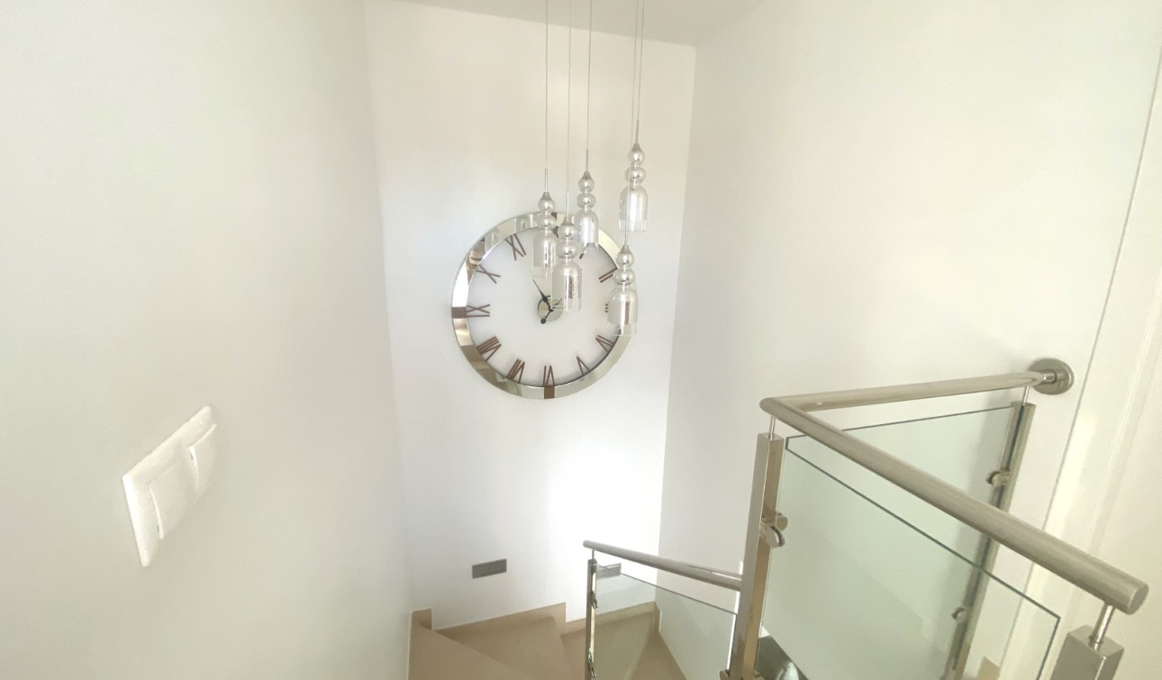 Resale - Semi - Detached Villa - Ciudad Quesada - Pueblo Bravo