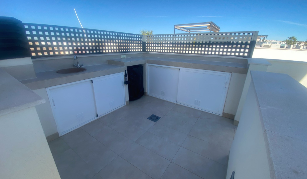 Resale - Semi - Detached Villa - Ciudad Quesada - Pueblo Bravo