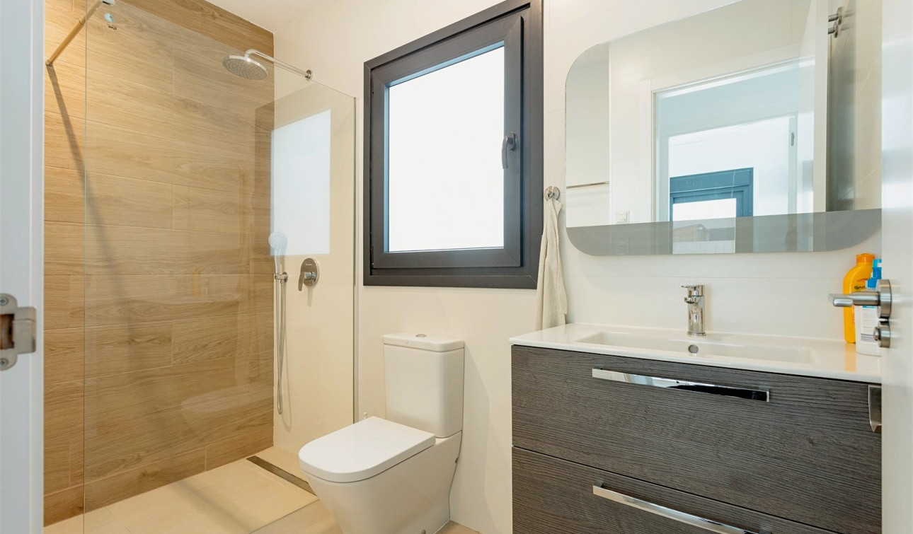 Resale - Semi - Detached Villa - Ciudad Quesada - Pueblo Bravo
