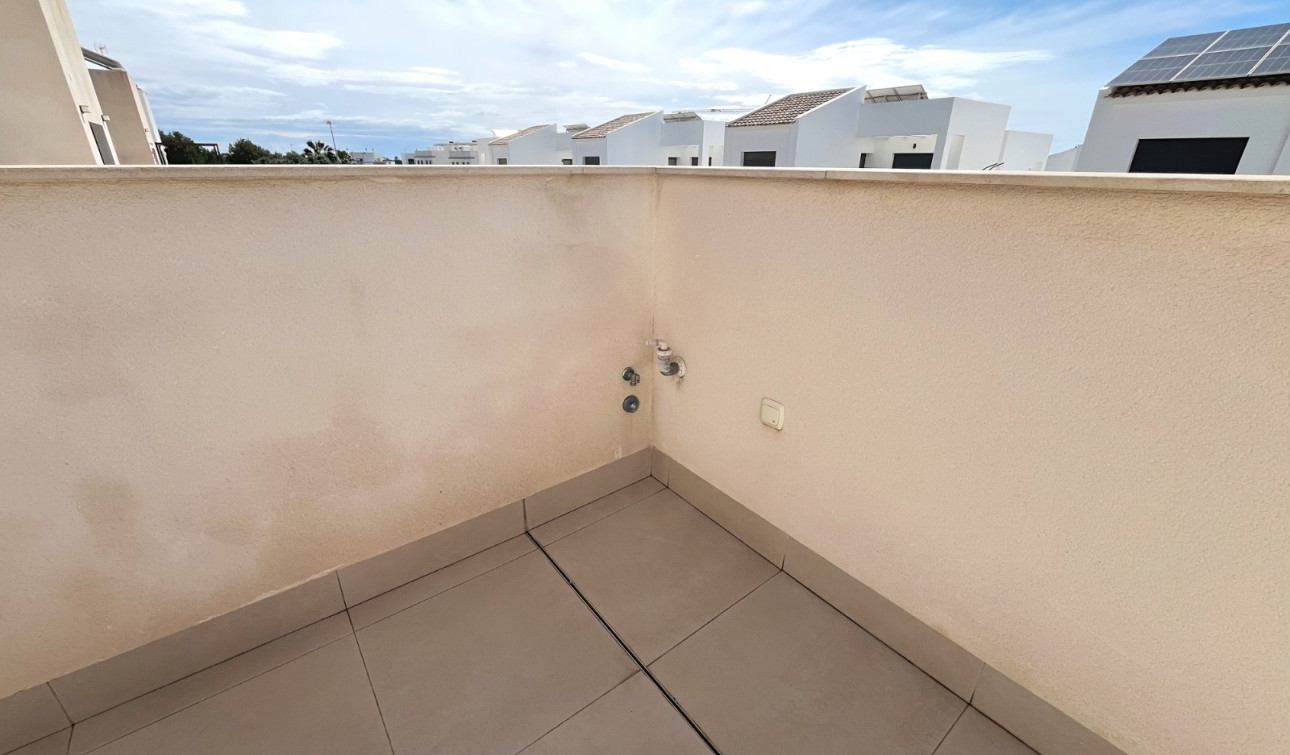 Resale - Semi - Detached Villa - Ciudad Quesada - Pueblo Bravo
