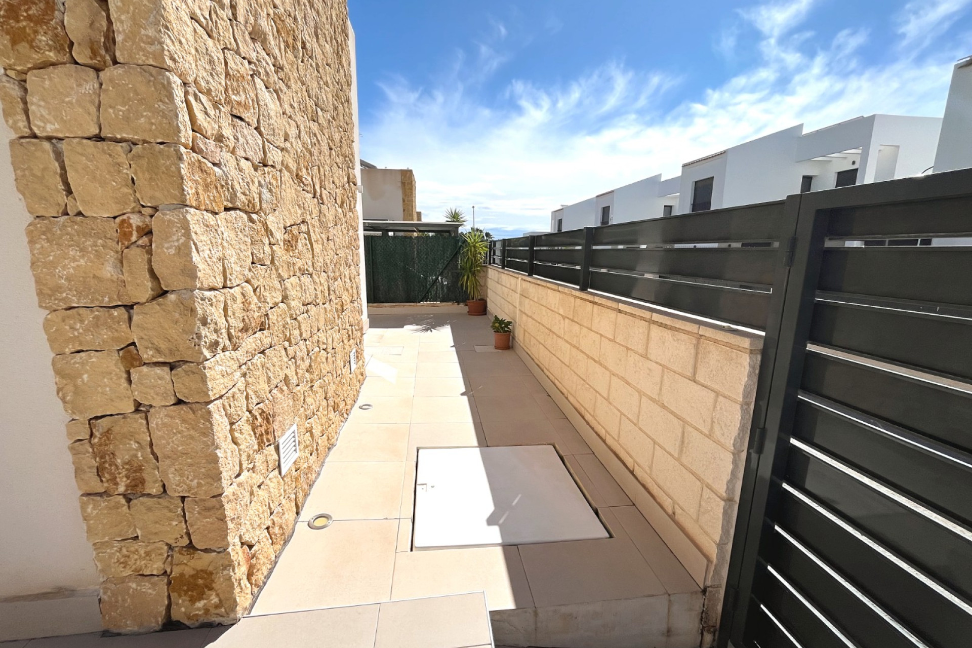 Resale - Semi - Detached Villa - Ciudad Quesada - Pueblo Bravo