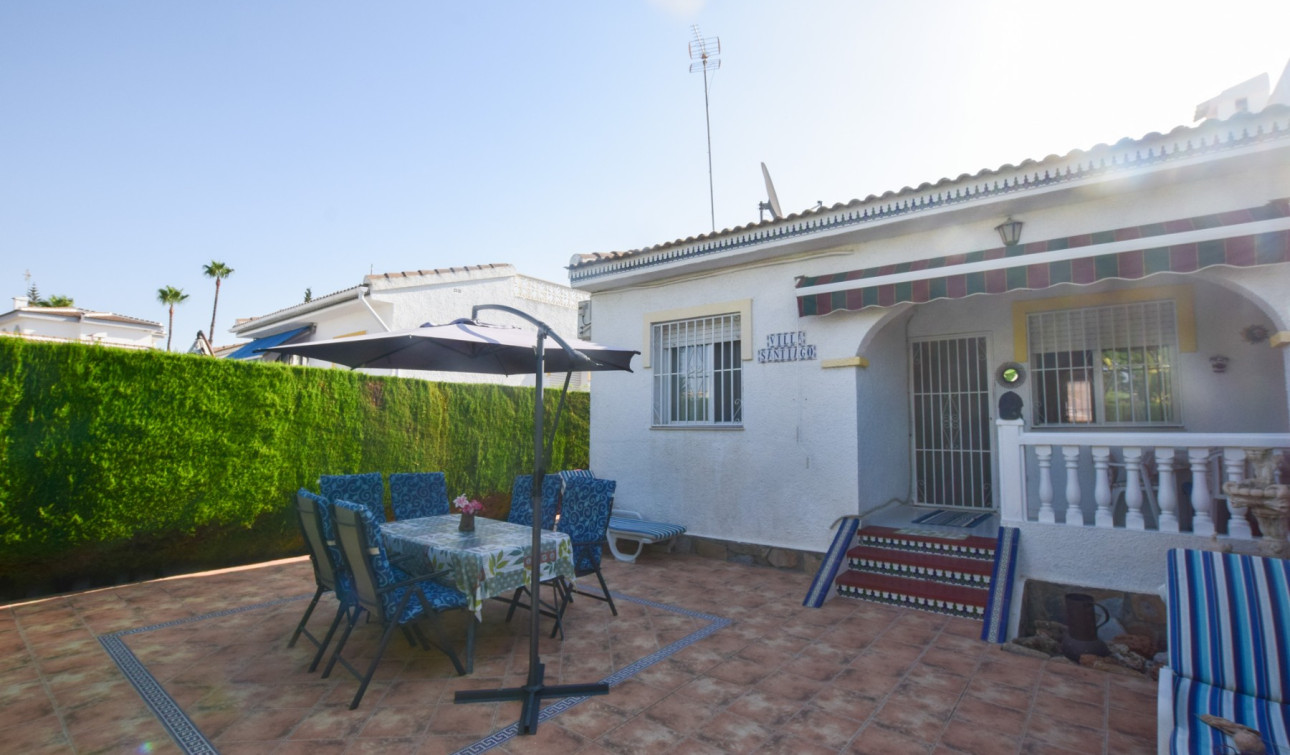 Resale - Semi - Detached Villa - Ciudad Quesada - Pueblo Bravo