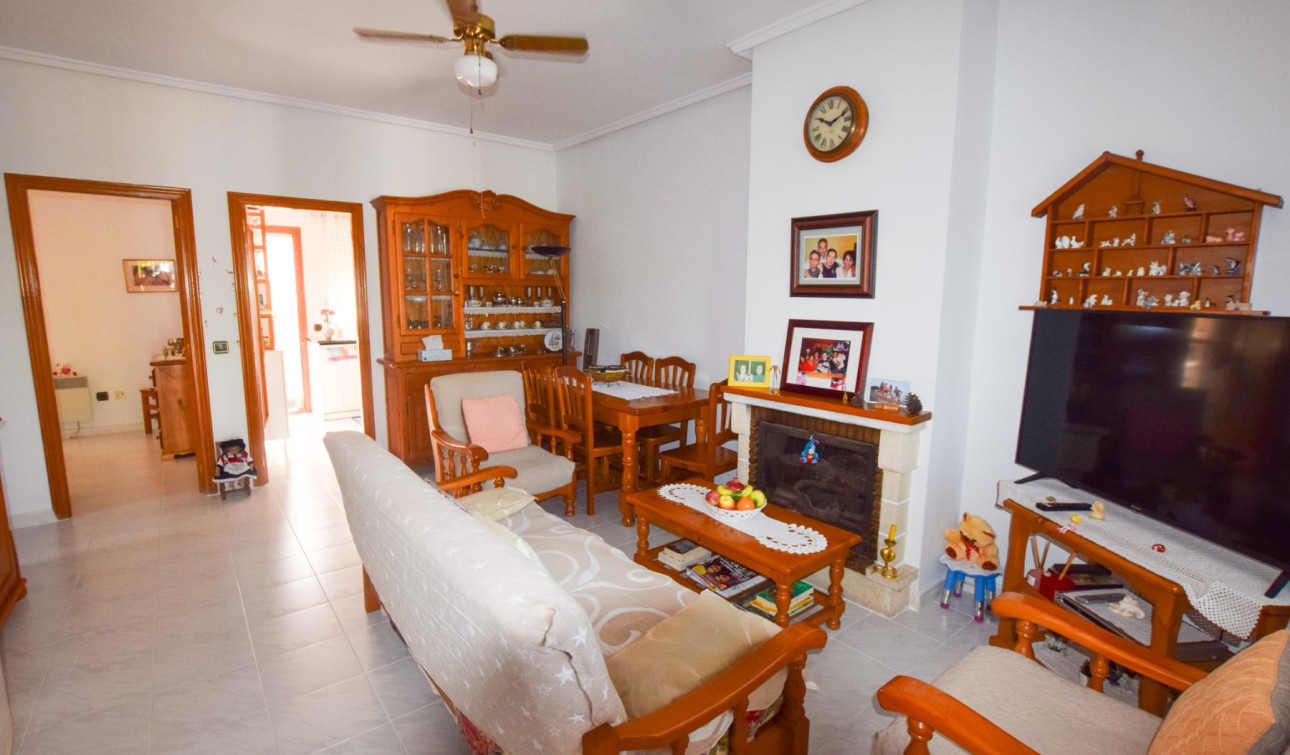 Resale - Semi - Detached Villa - Ciudad Quesada - Pueblo Bravo