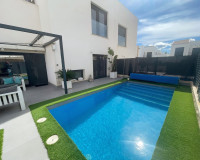 Resale - Semi - Detached Villa - Ciudad Quesada - Pueblo Bravo