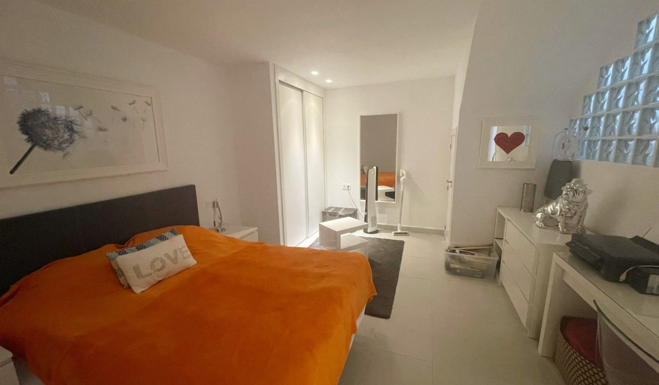 Resale - Semi - Detached Villa - Ciudad Quesada - Pueblo Bravo