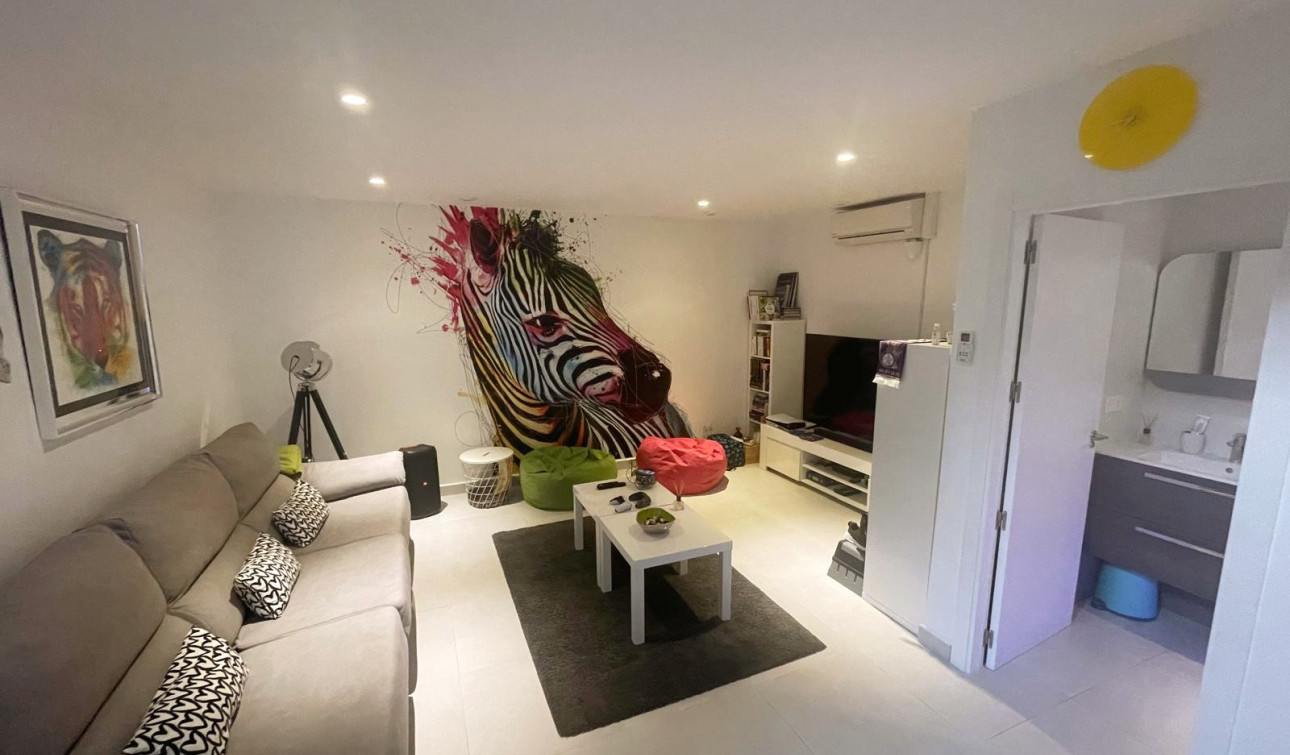 Resale - Semi - Detached Villa - Ciudad Quesada - Pueblo Bravo