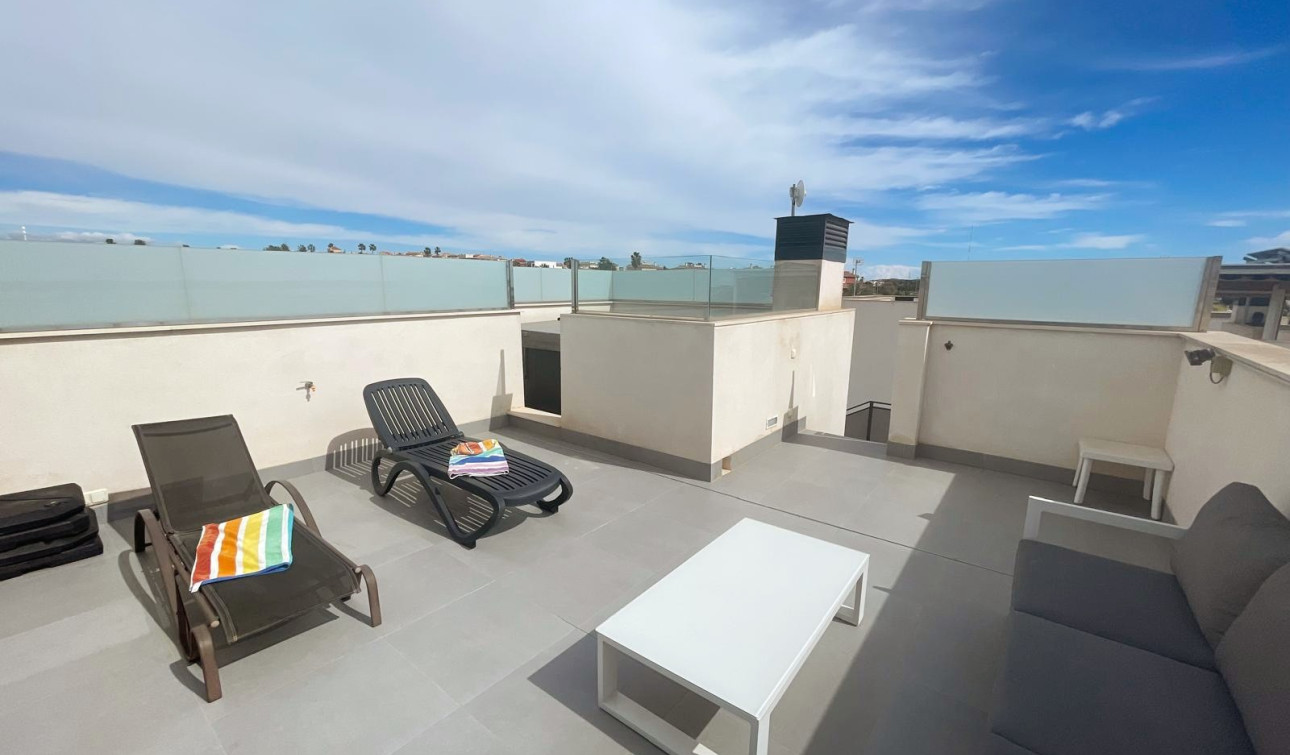 Resale - Semi - Detached Villa - Ciudad Quesada - Pueblo Bravo