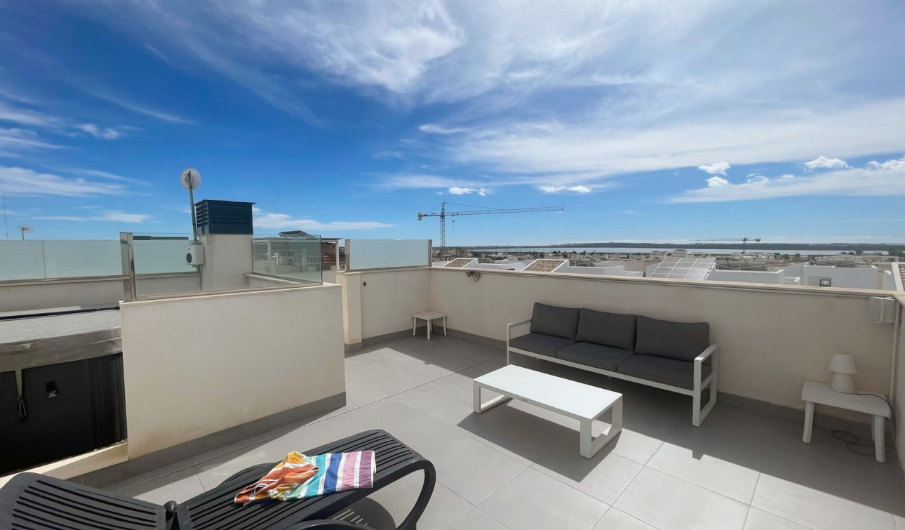 Resale - Semi - Detached Villa - Ciudad Quesada - Pueblo Bravo
