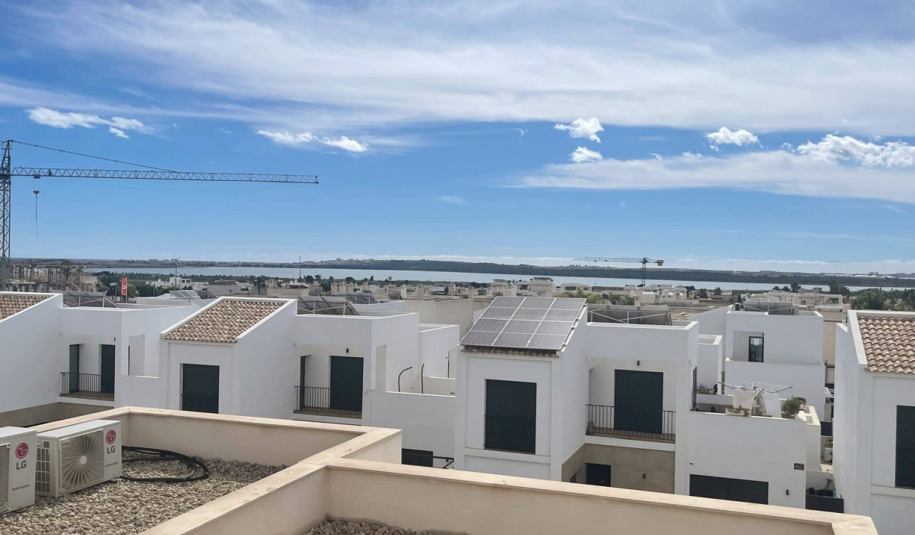 Resale - Semi - Detached Villa - Ciudad Quesada - Pueblo Bravo