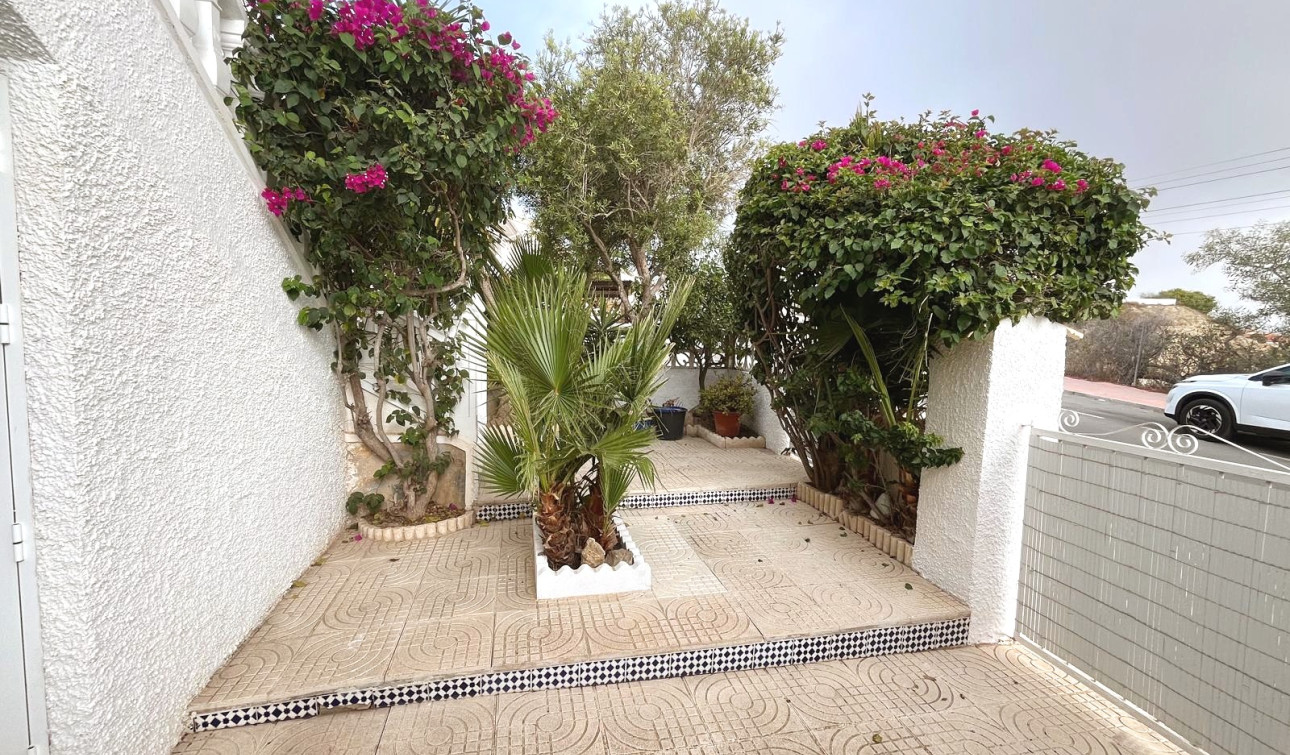 Resale - Semi - Detached Villa - Ciudad Quesada - Upper Quesada