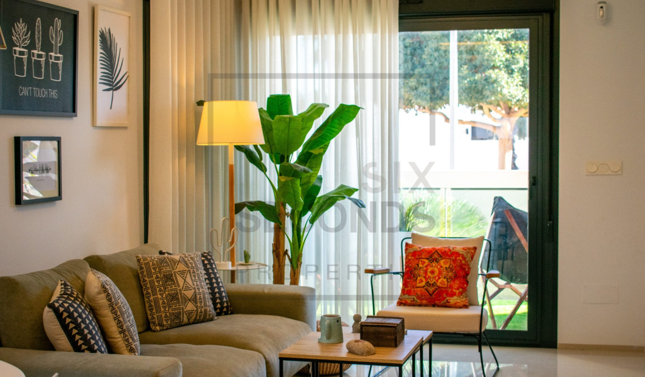 Resale - Semi - Detached Villa - Ciudad Quesada