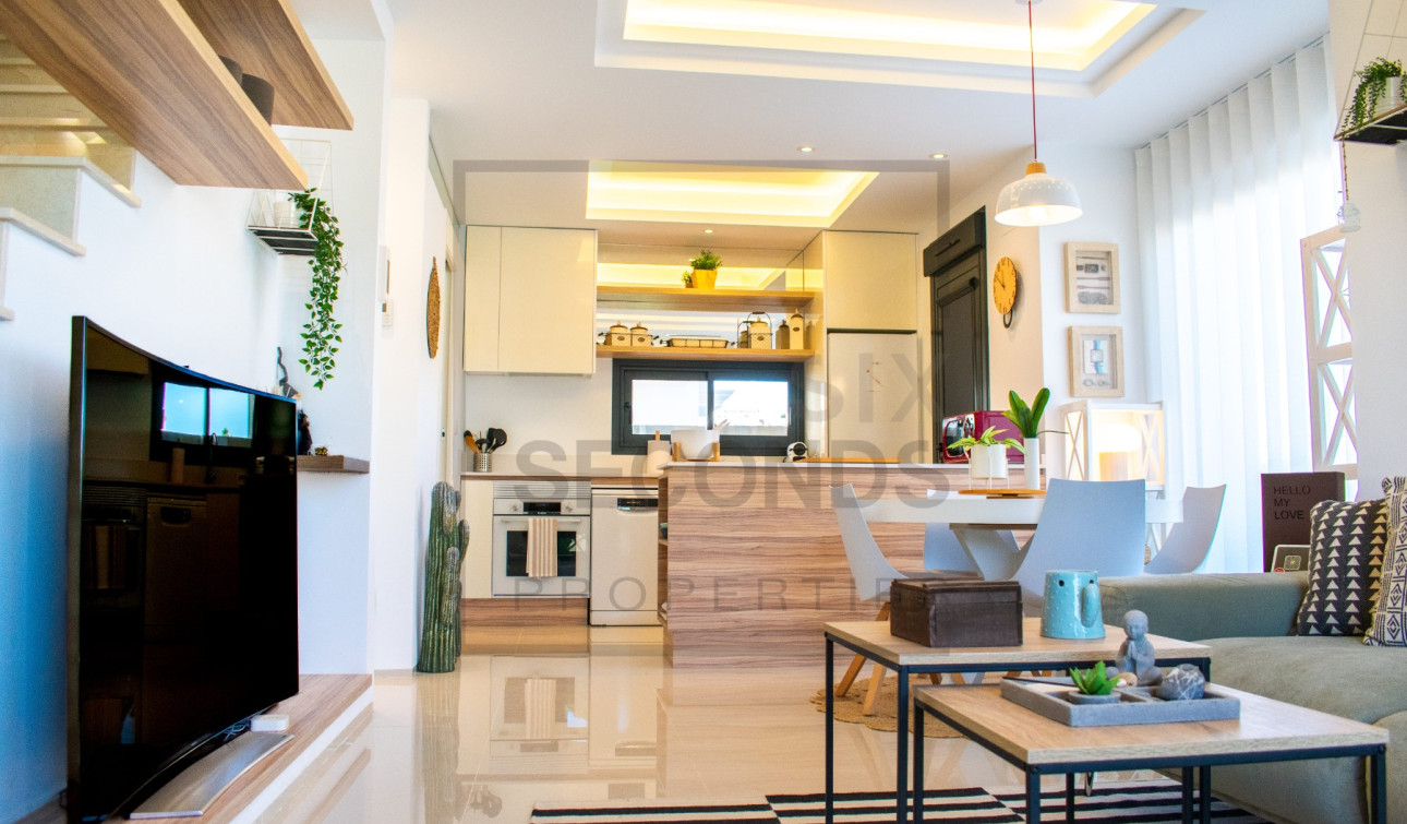 Resale - Semi - Detached Villa - Ciudad Quesada