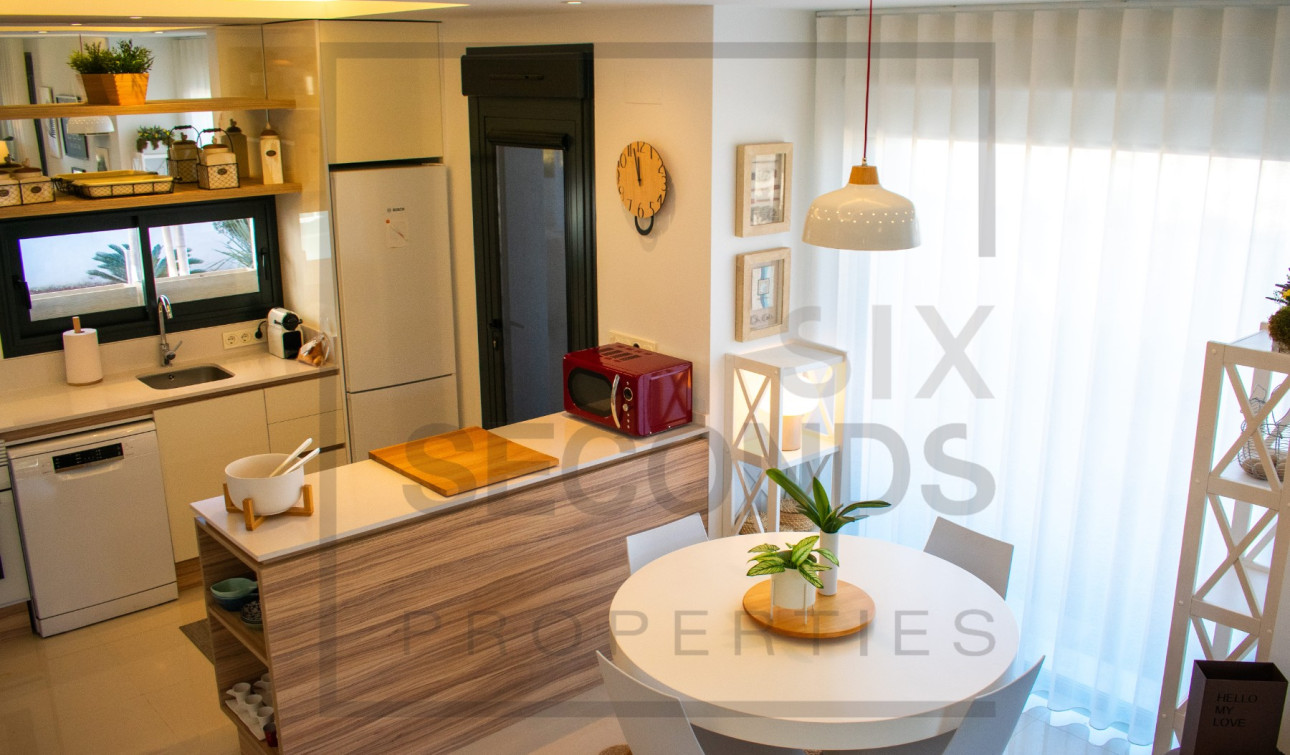 Resale - Semi - Detached Villa - Ciudad Quesada