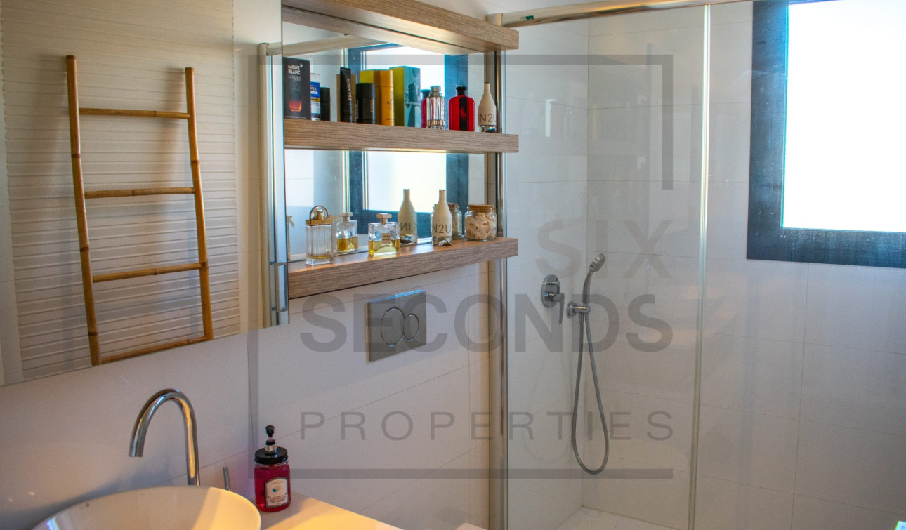 Resale - Semi - Detached Villa - Ciudad Quesada