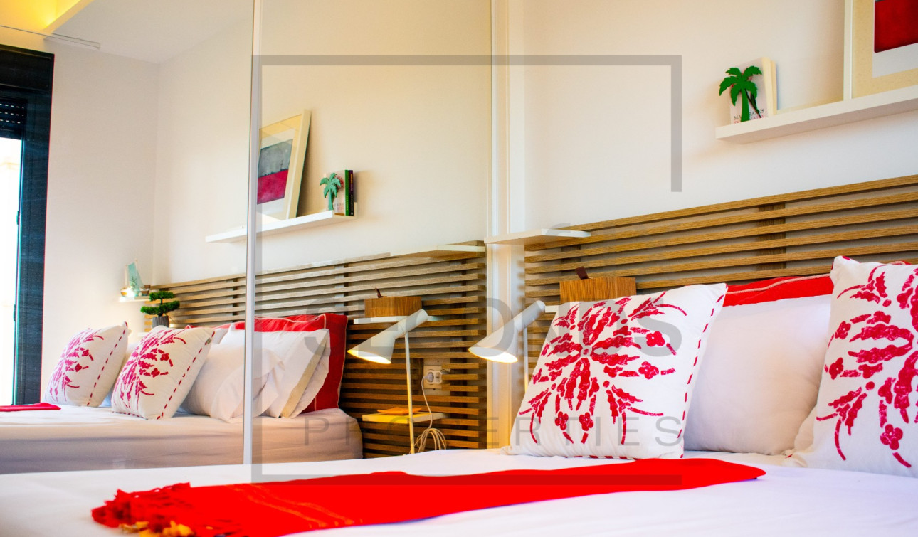 Resale - Semi - Detached Villa - Ciudad Quesada