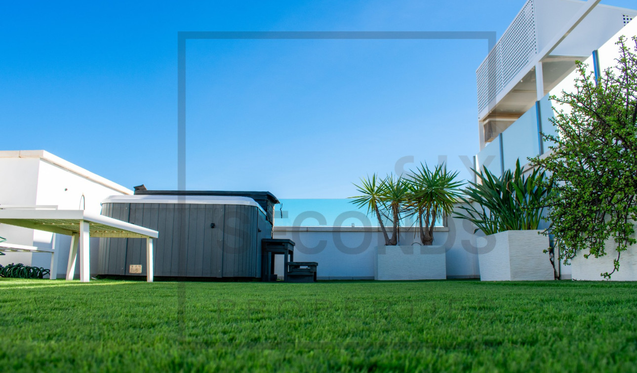 Resale - Semi - Detached Villa - Ciudad Quesada